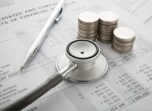 From-Crisis-to-Recovery-Overcoming-Hospital-Bankruptcy-in-the-Post-Pandemic-Era-700x467