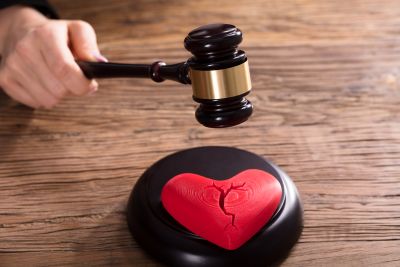 ethics_gavel_broken_heart